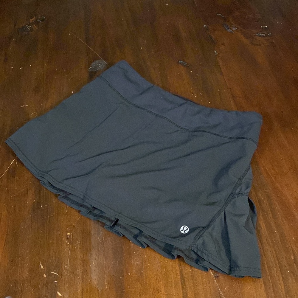 LULULEMON ATHLETIC SKIRT | SHORTS